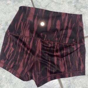 maroon and black lulu short shorts